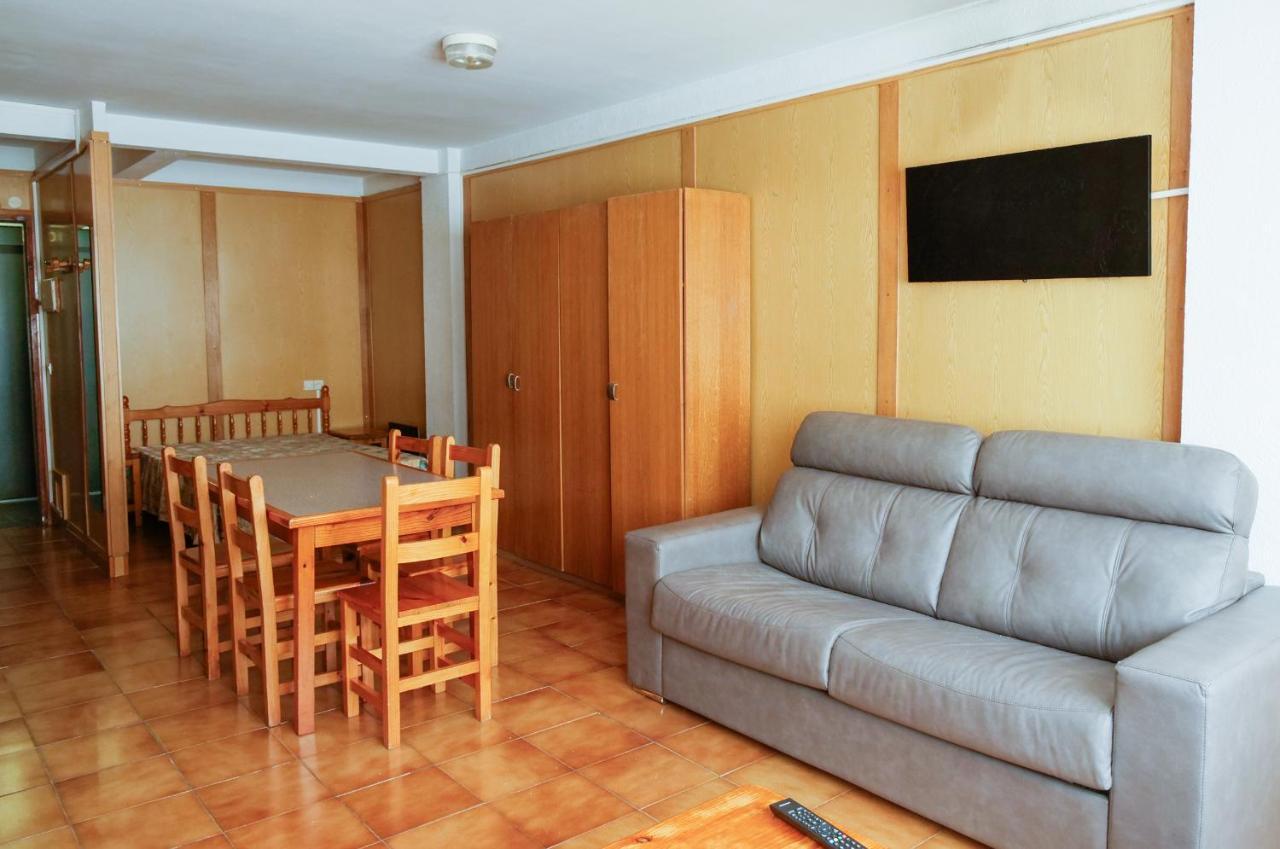 Kione Sapporo Apartment Пас де ла Каса Екстериор снимка